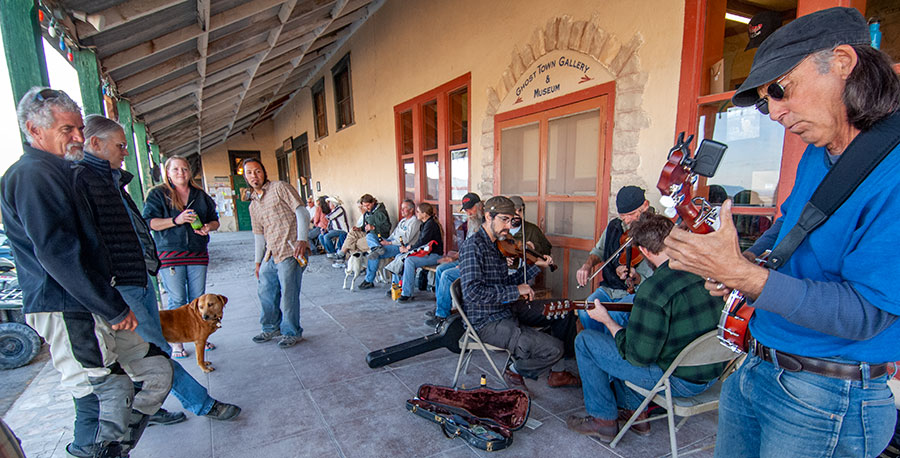 Musicians on porch of Starlight Theatre.